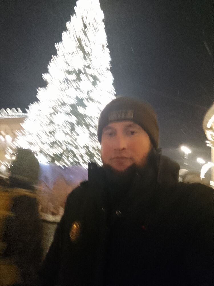 ���� 40452695 ������� ���������, 33 ����, ���� ���������� � �����-����������