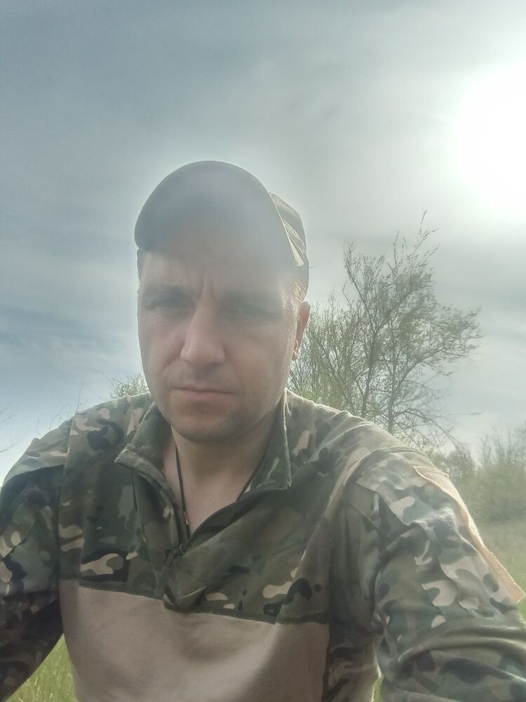  42623645  , 37 ,    