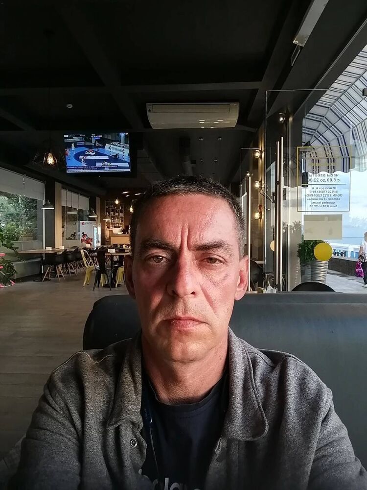  49139025  Vladislav, 52 ,    