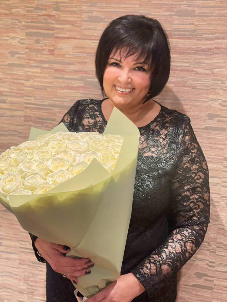  ,   Elena, 58 ,     , c 