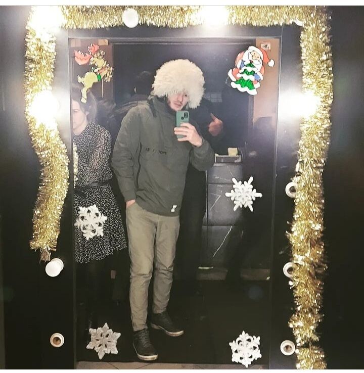  32966585  , 28 ,    