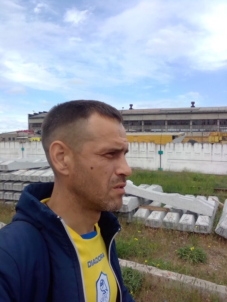  ,   Yuri, 47 ,   ,   , c 