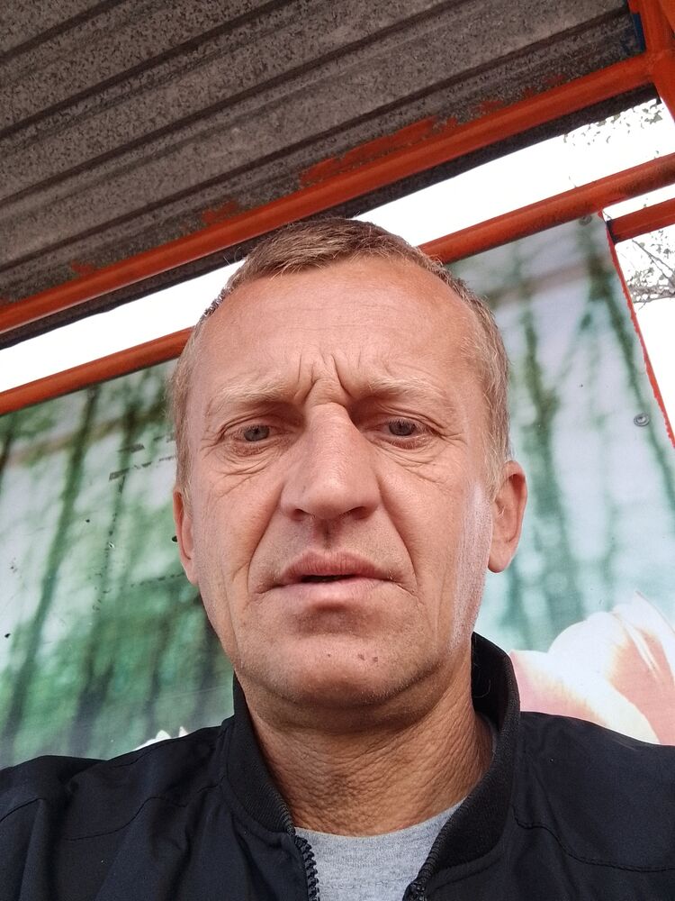  48334105  Alexsei, 47 ,    