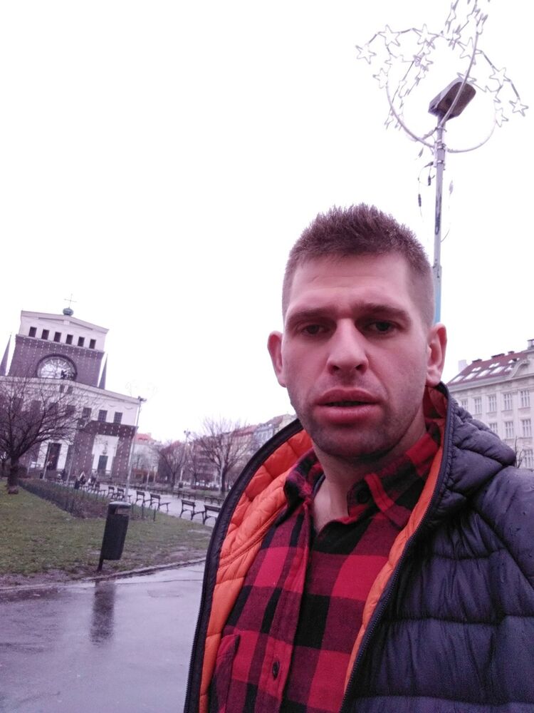  11129385  , 36 ,    Praha