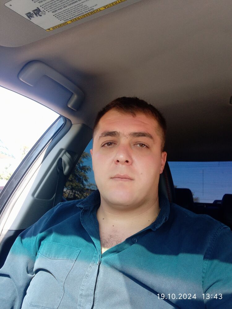 47581075  Ash, 32 ,    