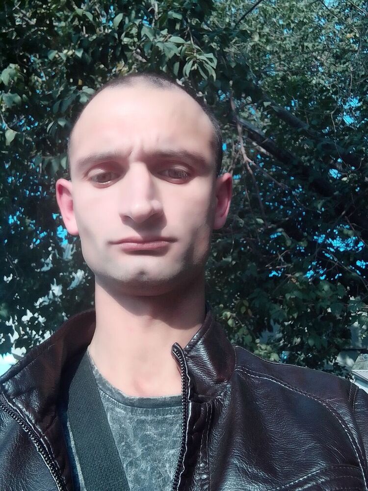  37747925  , 34 ,    
