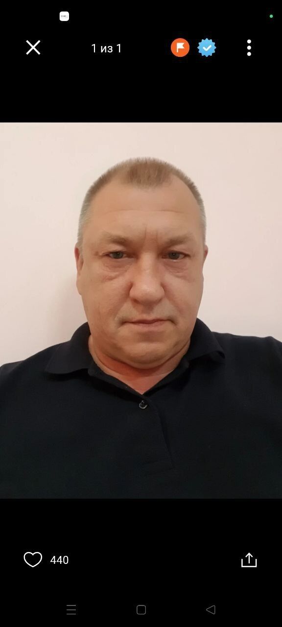  51987385  Alex, 52 ,    