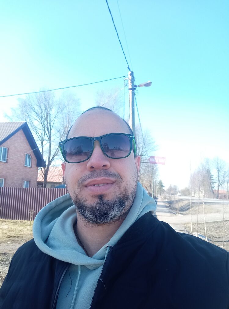  34266445  Adrian, 38 ,    -