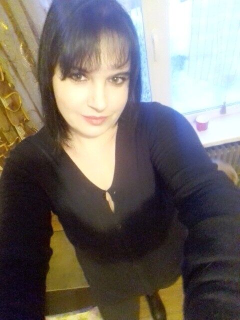  ,   Elena, 42 ,  