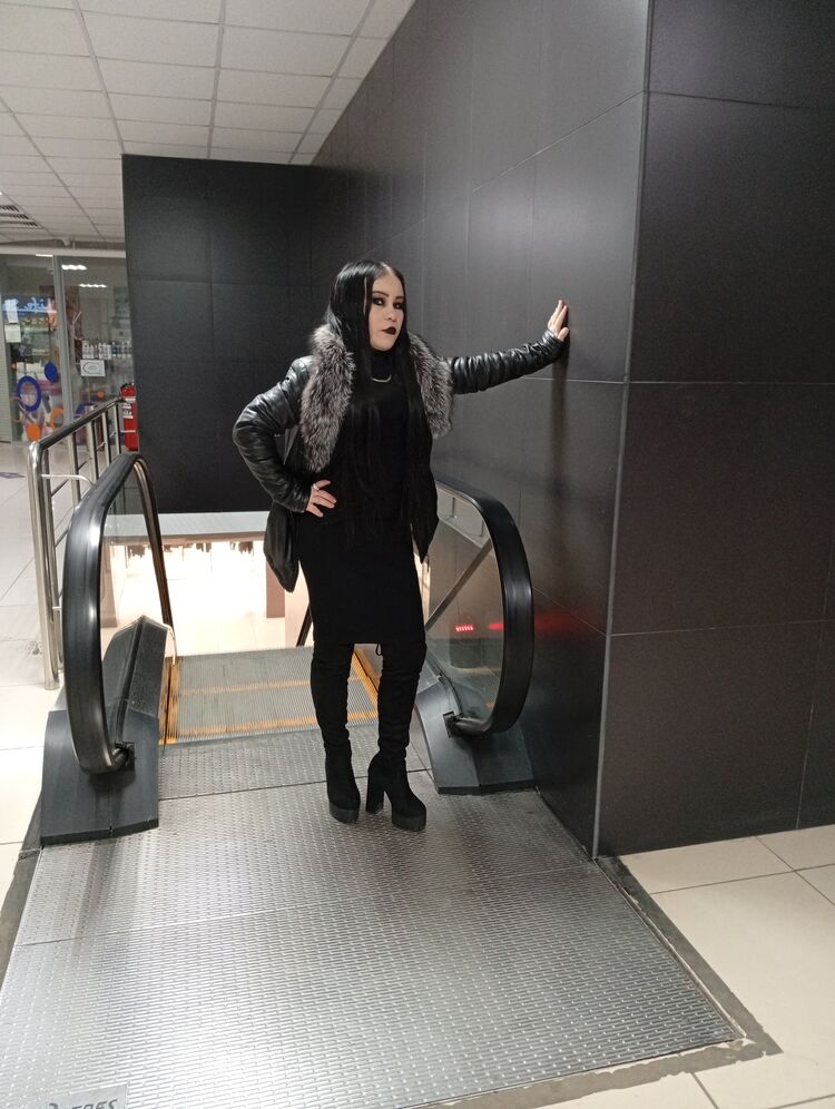 ,   Irina, 37 ,  