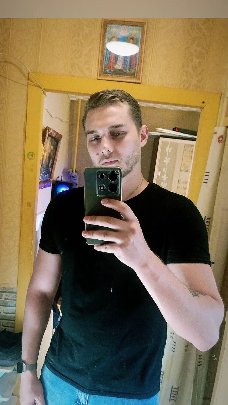  46261705  , 27 ,    