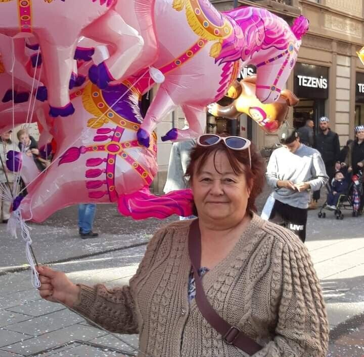  21397435  TATIANA, 68 ,    