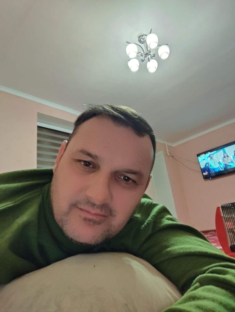  40724765  Babaev ilham, 49 ,    