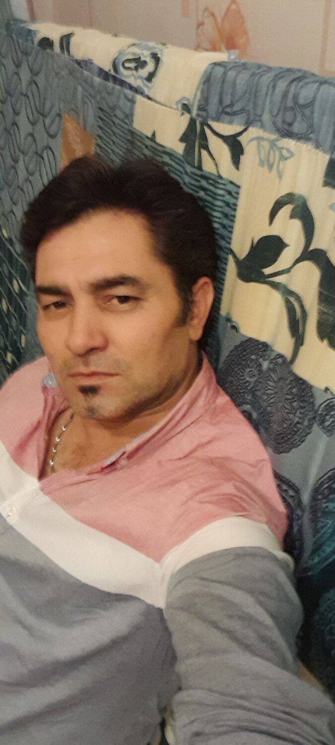  31509135  Adem, 47 ,    