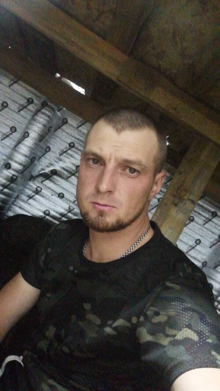  46767345  Alexey, 32 ,    