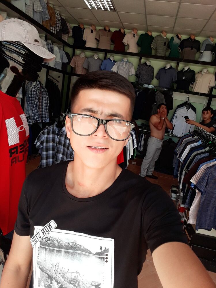  ,   Hamroz, 32 ,   ,   , c 