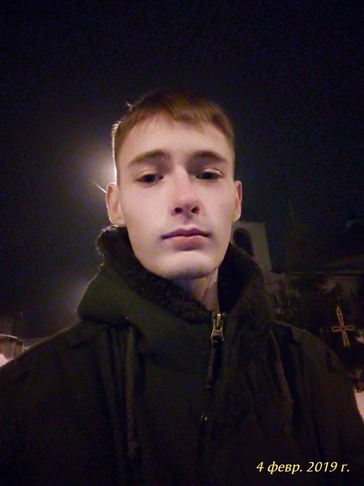  15444255  Arseniy, 25 ,    