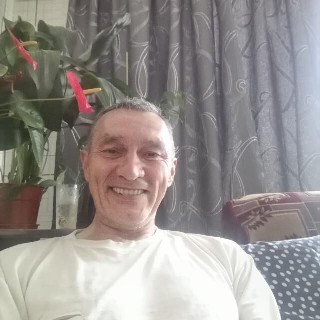  48211195  Rustam, 63 ,    