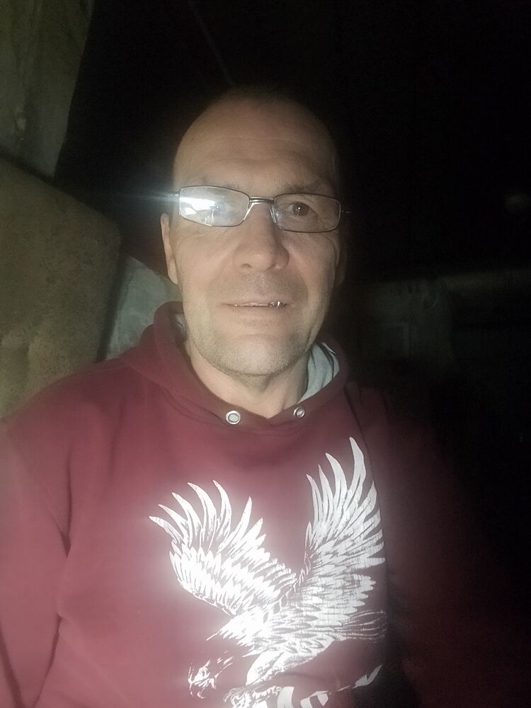  35569925  , 52 ,    