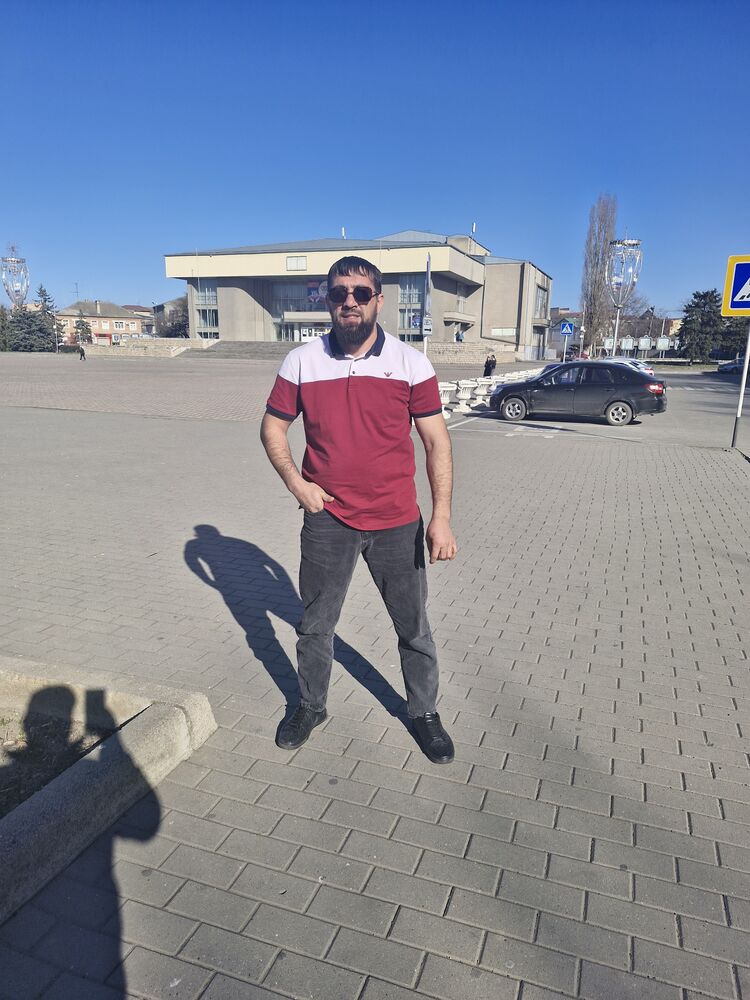  41605185  , 33 ,    