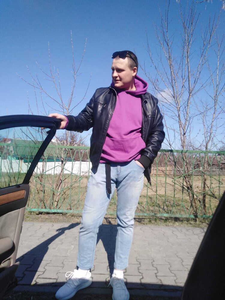  48581725  , 26 ,    