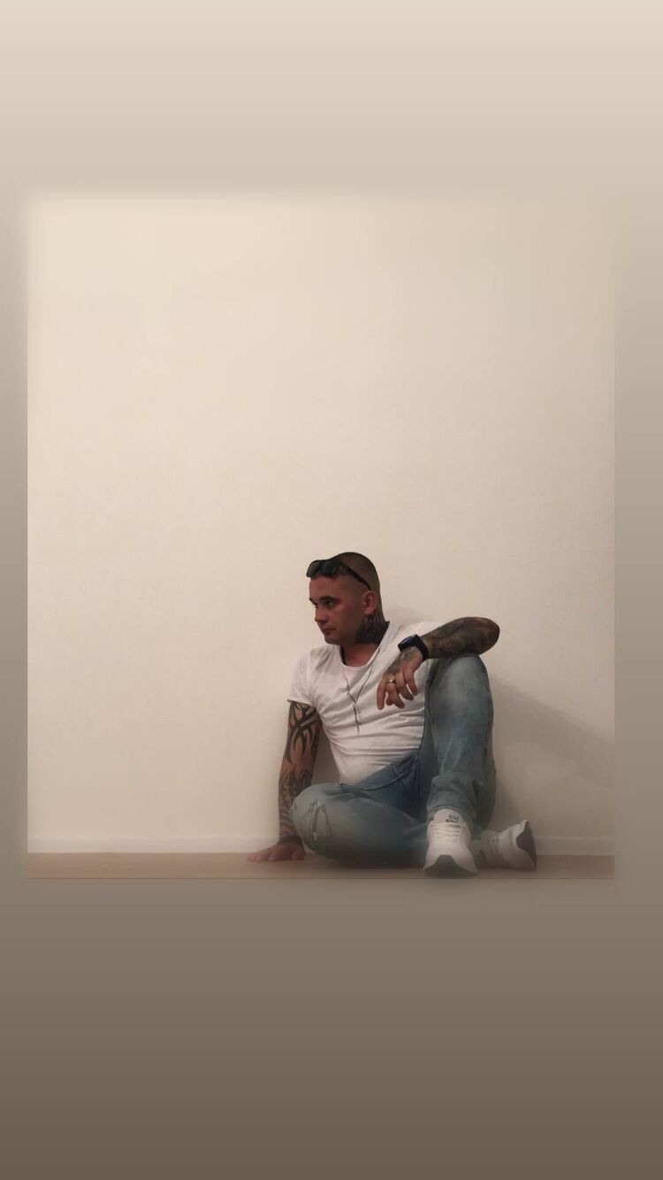  52521675  , 32 ,    