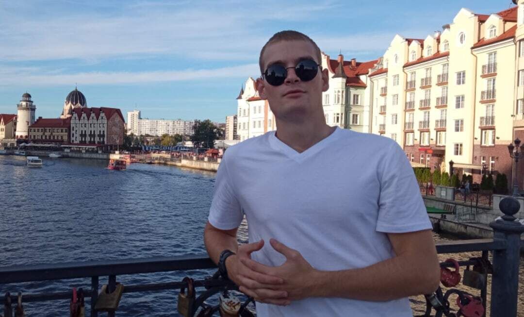  27660485  Dmitry, 24 ,    