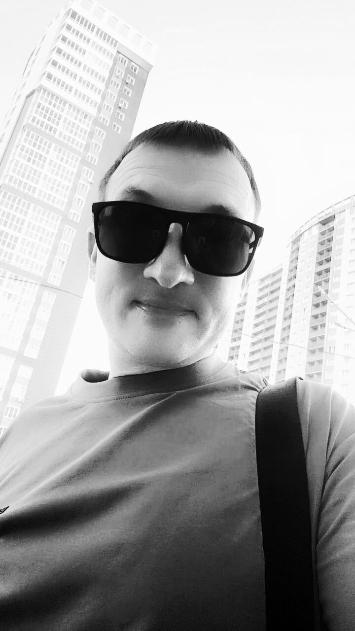  44520755  Slava, 43 ,    