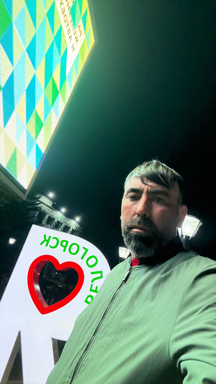  51569835  Azat, 38 ,    