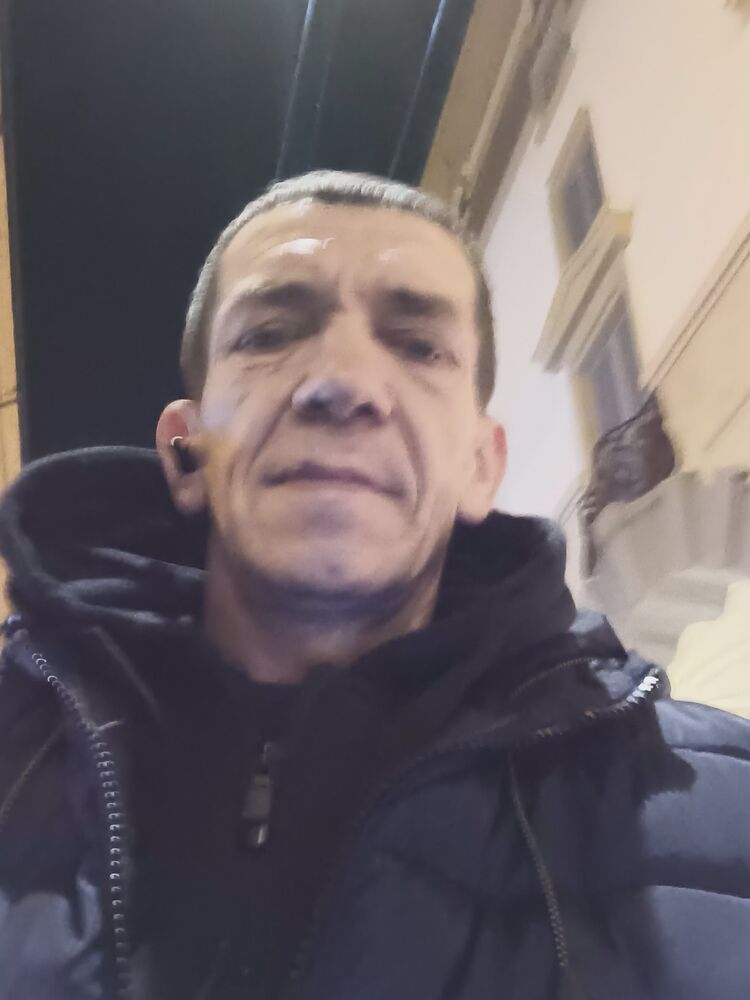  32027305  Yuri, 51 ,    Mirabello