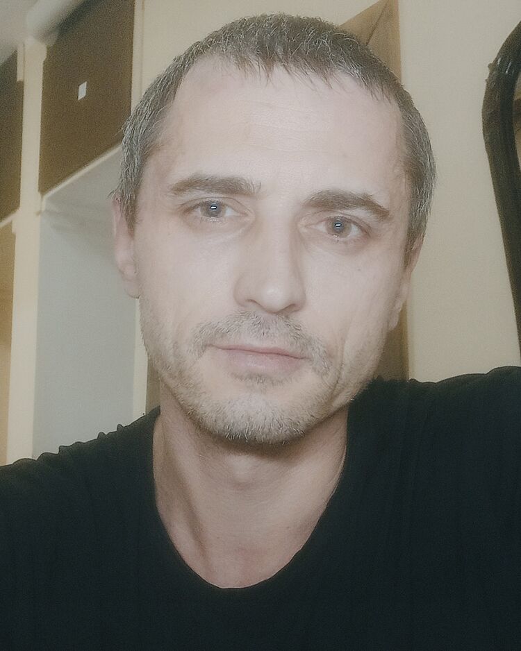  40757855  , 45 ,    