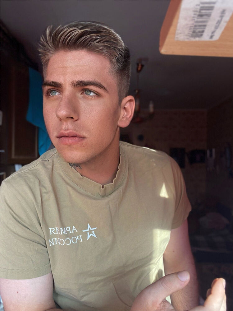  -,   Mr Alex, 28 ,   ,   , 