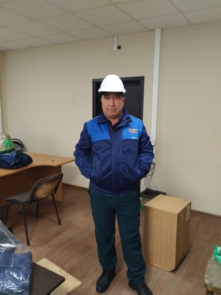  49634915  Xamdam, 48 ,    