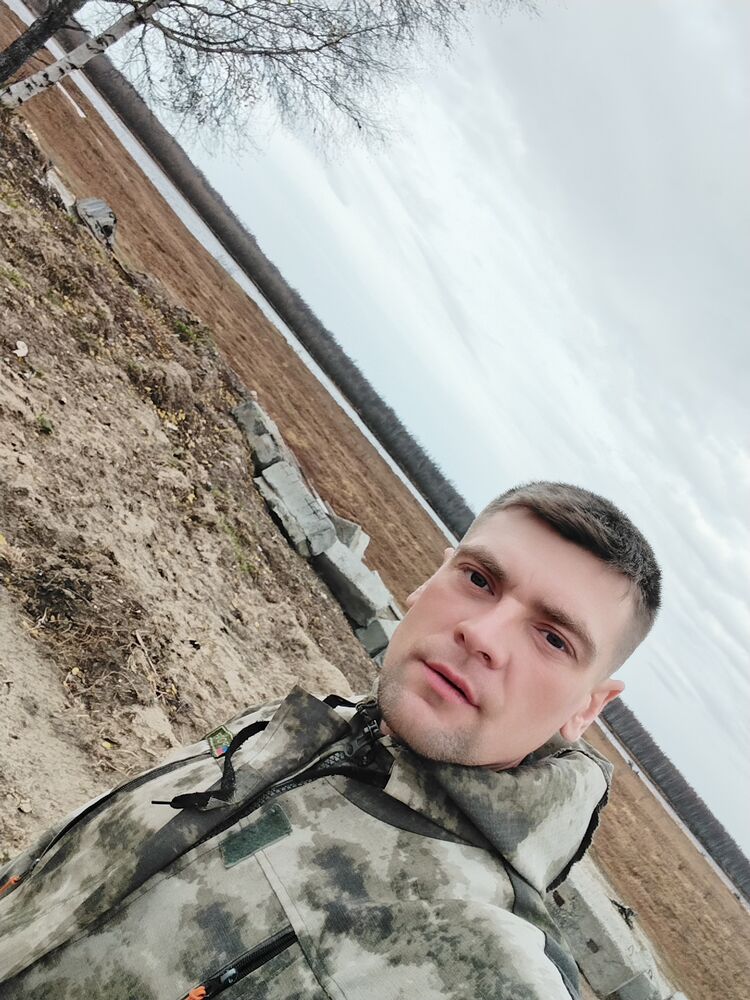  41868905  , 37 ,    