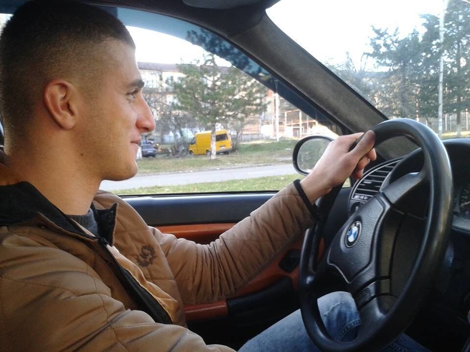 5588875  Rezo, 31 ,    