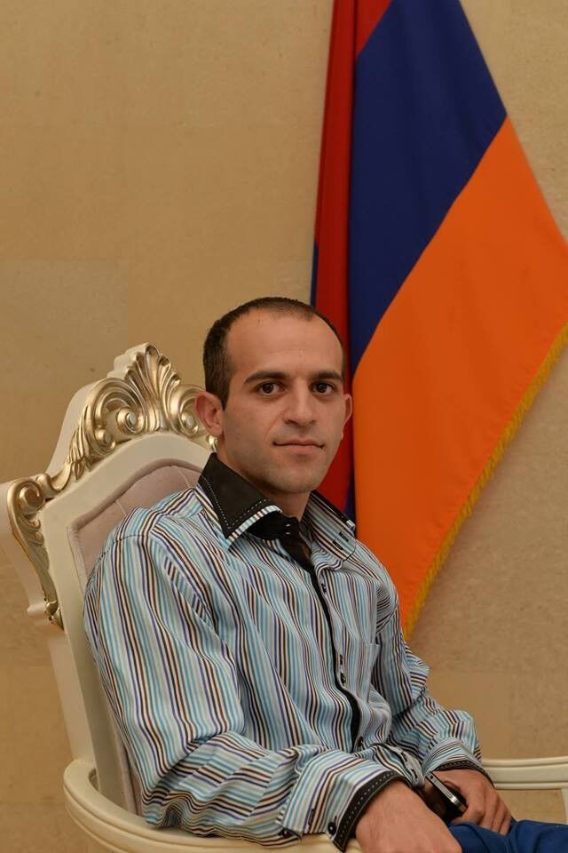  8105275  Armen, 37 ,    