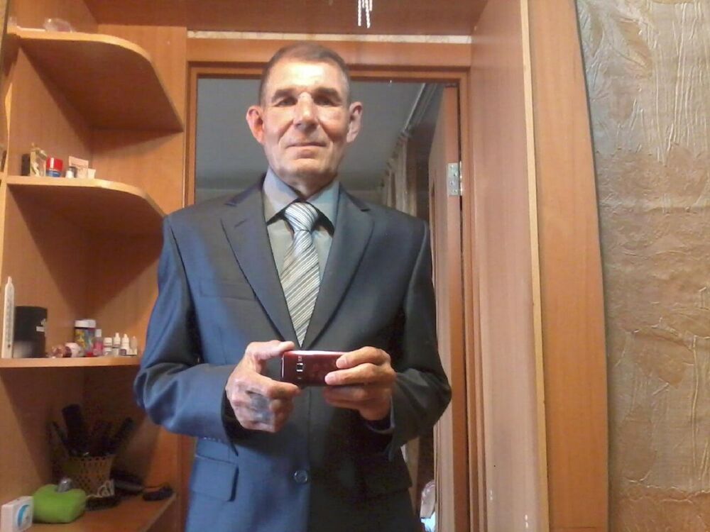  32851285  , 60 ,    