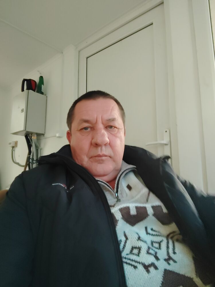  48938175  , 58 ,    