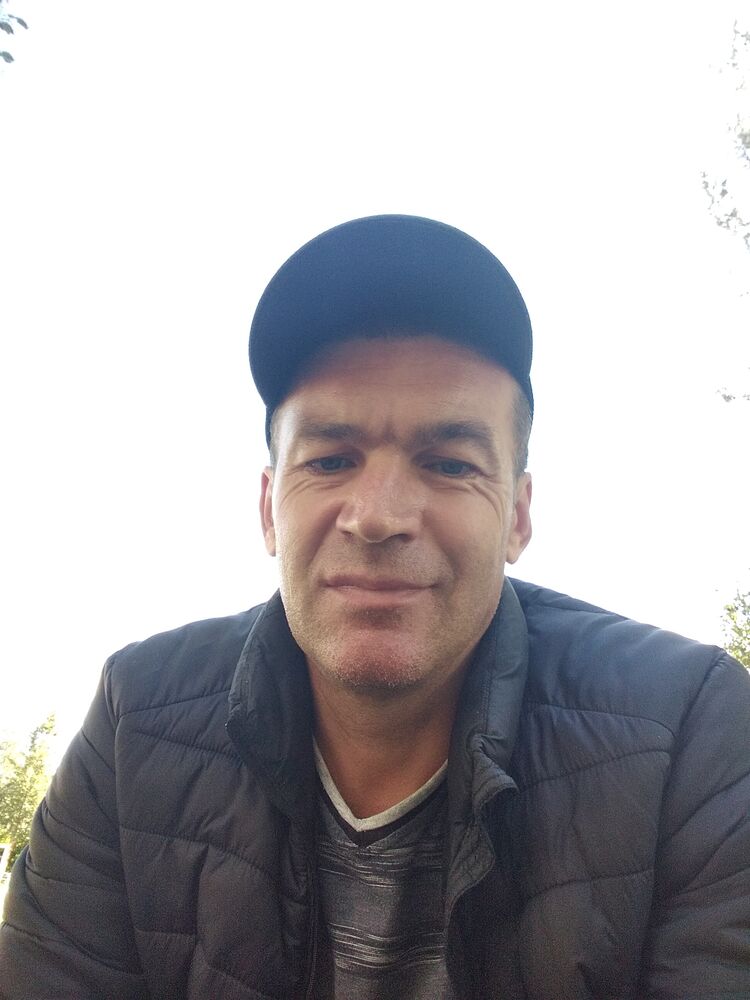  27898365  Denis, 42 ,    