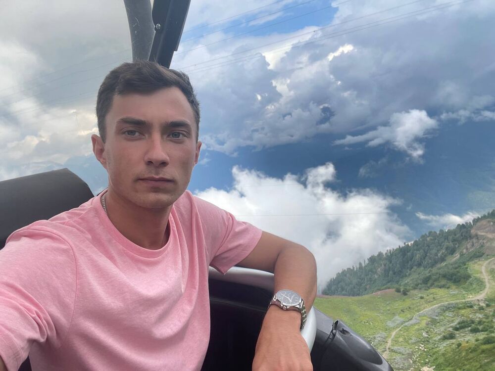  ,   Alex, 23 ,   ,   , 