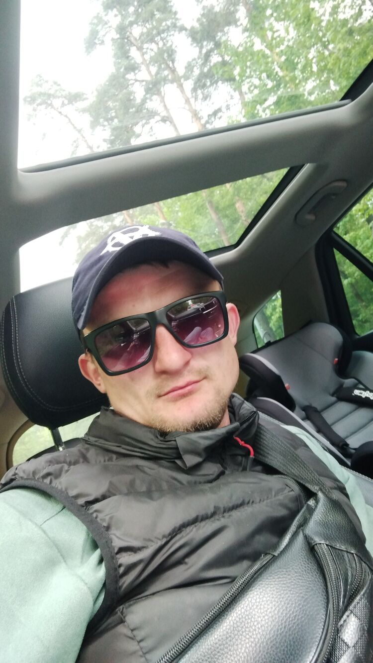  37927375  Timur, 34 ,    