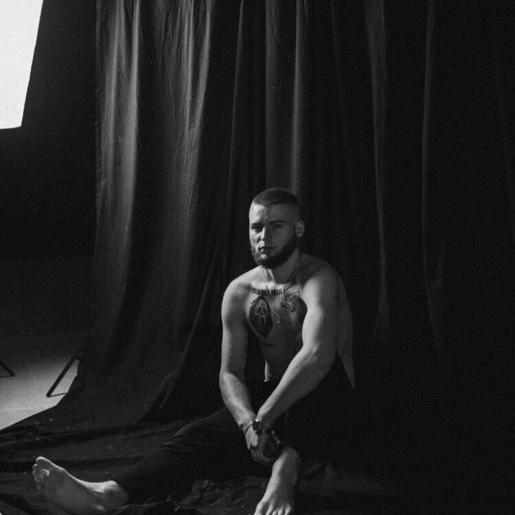 ���� 31944195 ����� ��������, 25 ���, ���� ���������� � ���������