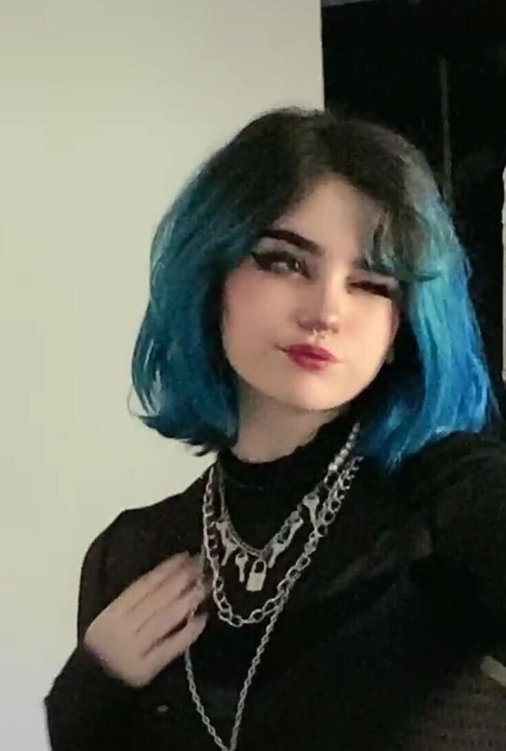  27701605  , 22 ,    -