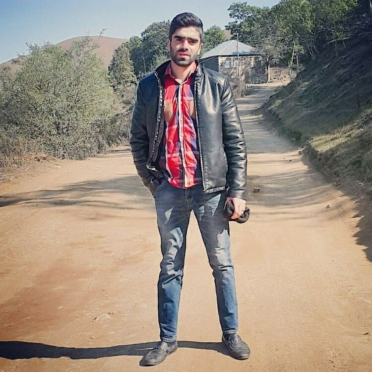  20293445  Kamran, 30 ,    