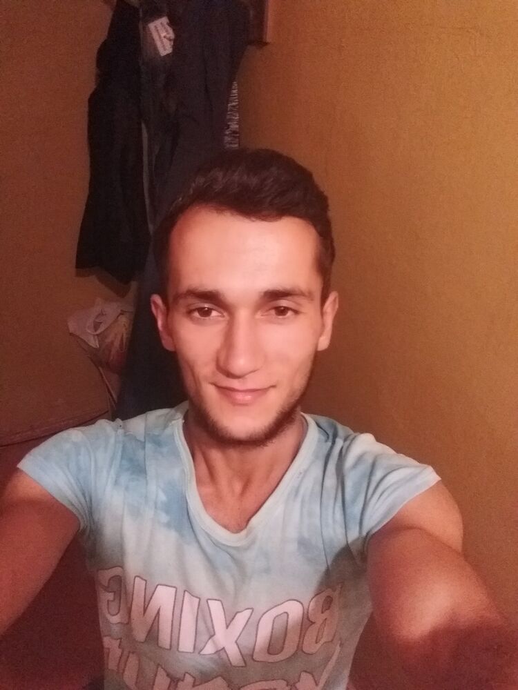  14076035  Alexandr, 37 ,    