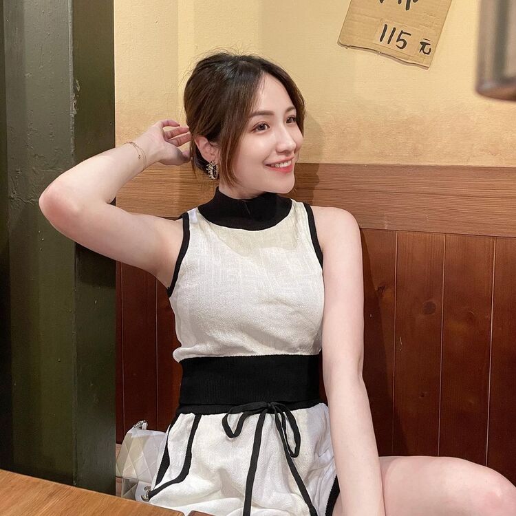  Hong Kong,   Annie, 31 ,     , c , 