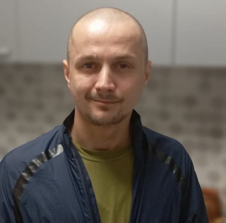  48484605  Dima, 32 ,    