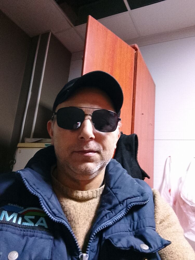  41033535  Anar, 47 ,    