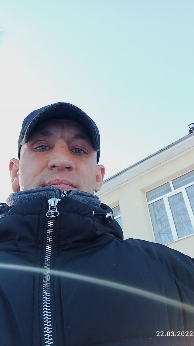  ,   Dima, 42 ,   ,   