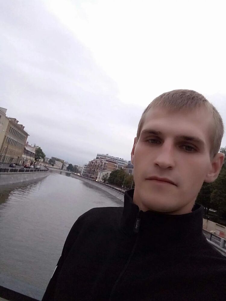  ,   Aleksandr, 32 ,   ,   